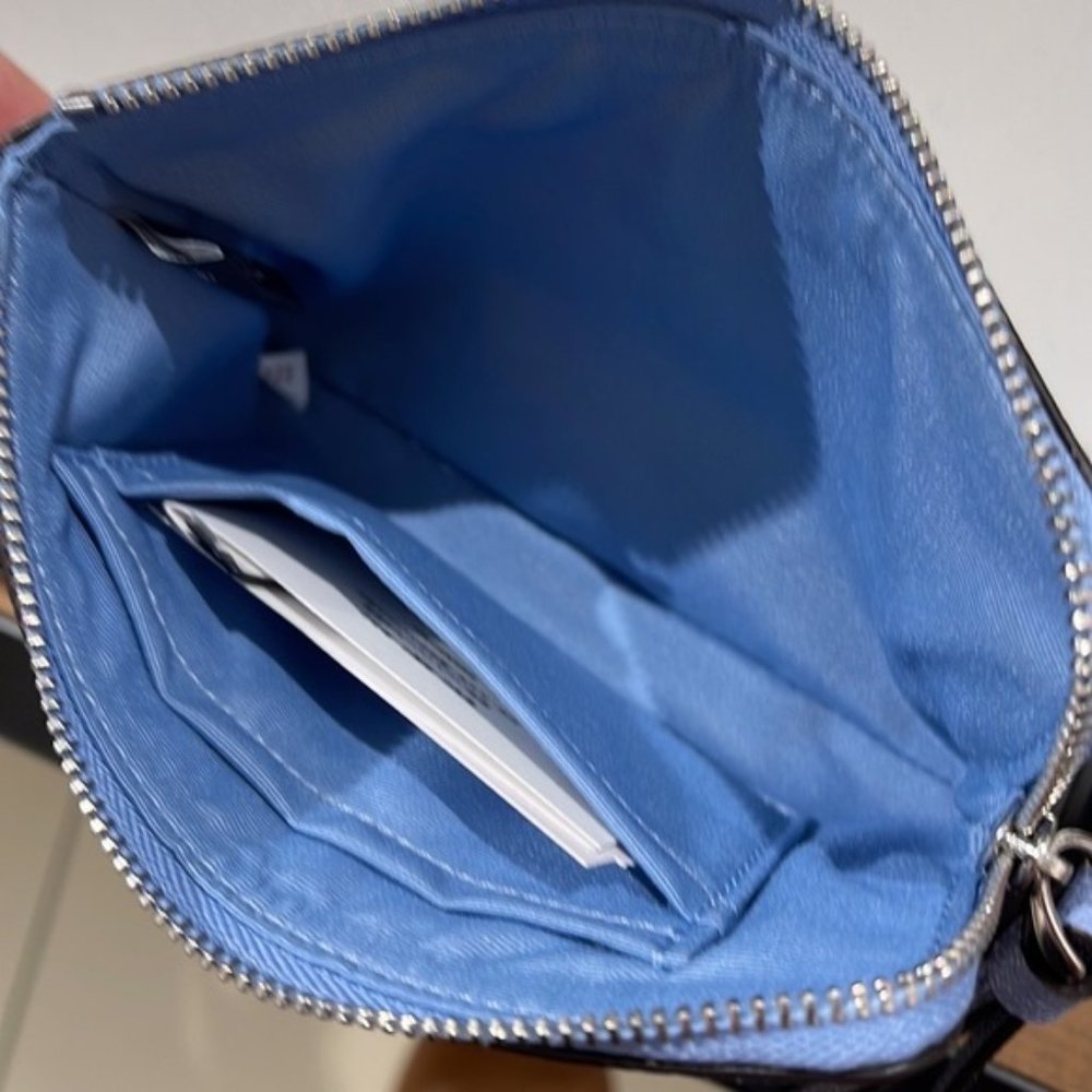 Coach Corner Zip Wristlet Silver / Blue Leather NWT - Picture 2 of 9